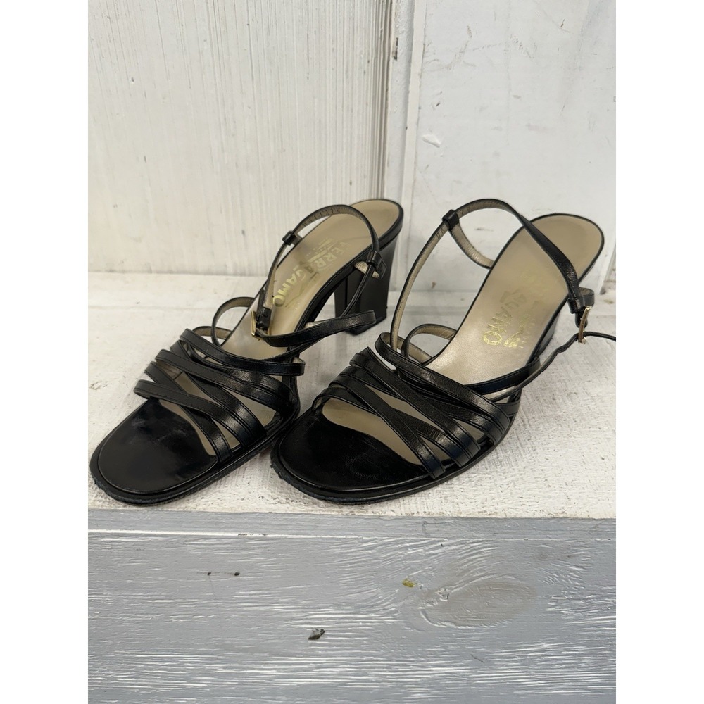 Salvatore Ferragamo Strappy Sandal block Heel Open Toe black size 8